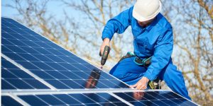 Installation Maintenance Panneaux Solaires Photovoltaïques à Belvedere-Campomoro